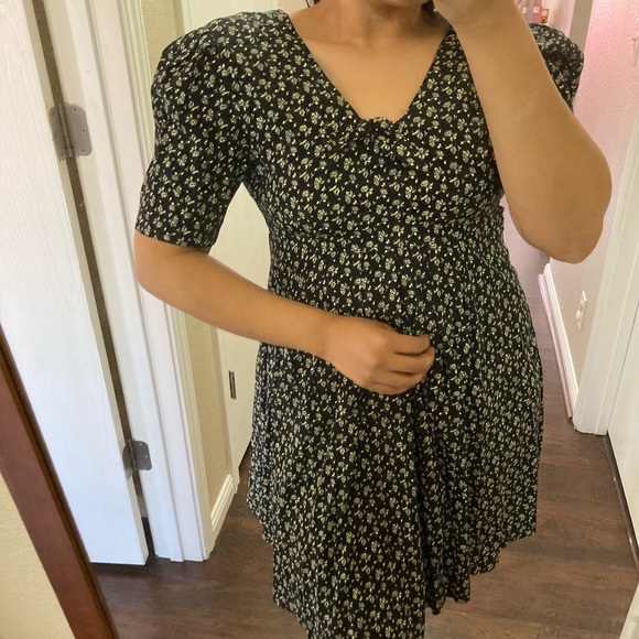 Vintage 80s Puff Sleeve Pleated Front Tiny Roses Floral Print Mini Dress - Picture 4 of 8